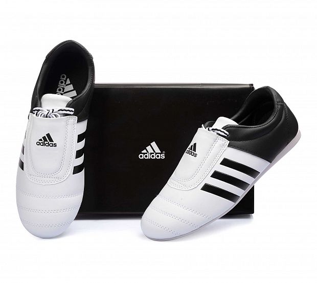 Степки для тхэквондо Adi-Kick 2 бело-черные adiTKK01